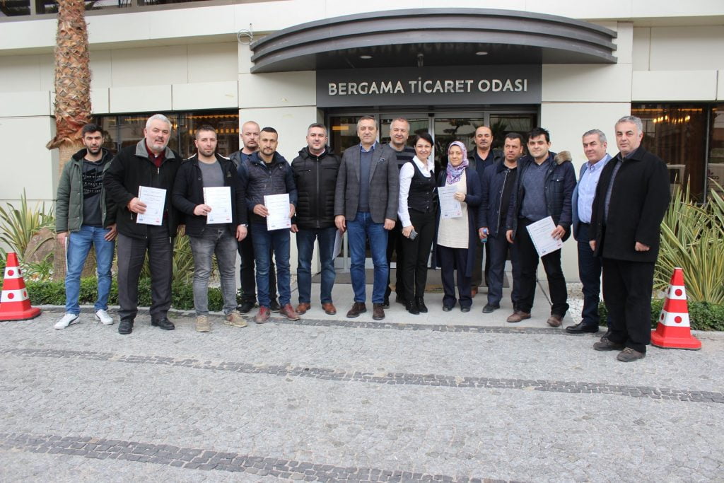 MESLEKİ YETERLİK SERTİFİKALARI VERİLDİ. 