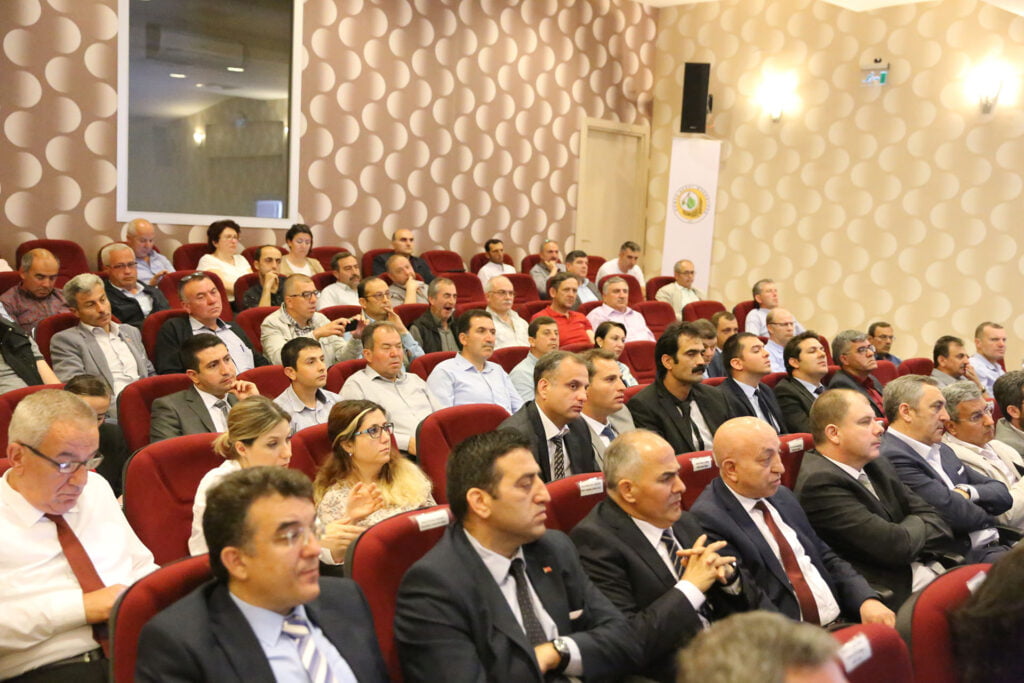 FISTIKÇAMLARINDAKİ VERİM DÜŞÜKLÜĞÜNE İLİŞKİN BİLGİLENDİRME VE PROJE TANITIM TOPLANTISI