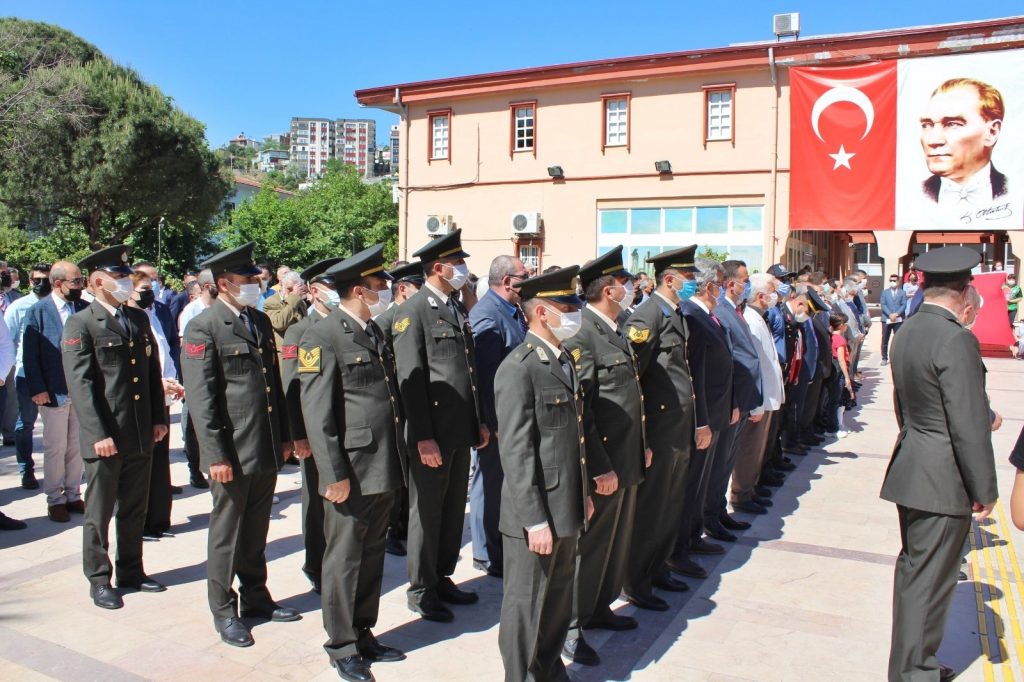 19 MAYIS ATATÜRK’Ü ANMA, GENÇLİK ve SPOR BAYRAMI KUTLANDI