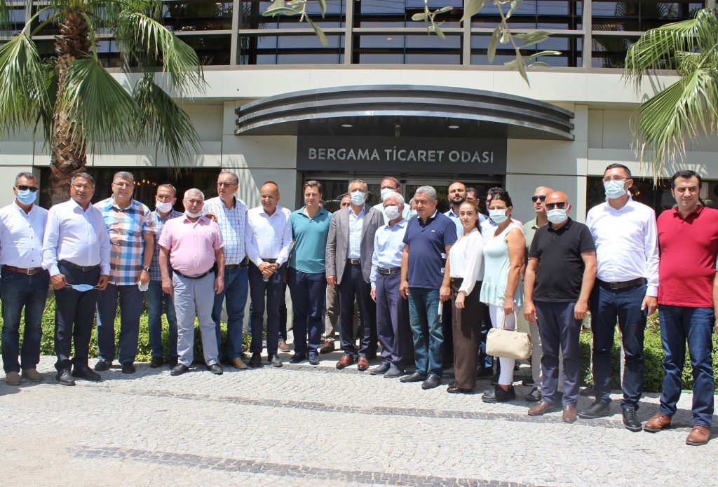 MİLLETVEKİLLERİ VE ODA BAŞKANLARI BERTO’DA BULUŞTU