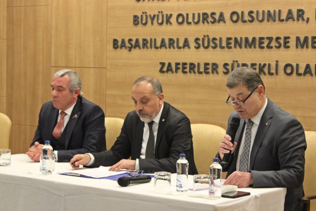 BAKIRÇAY ve GEDİZ BÖLGESİ BERGAMA, ALİAĞA, MENEMEN TİCARET ODALARI ve ESNAF ODALARI BAŞKANLARI “MİLLETVEKİLİ TALEBİ” İÇİN BULUŞTU